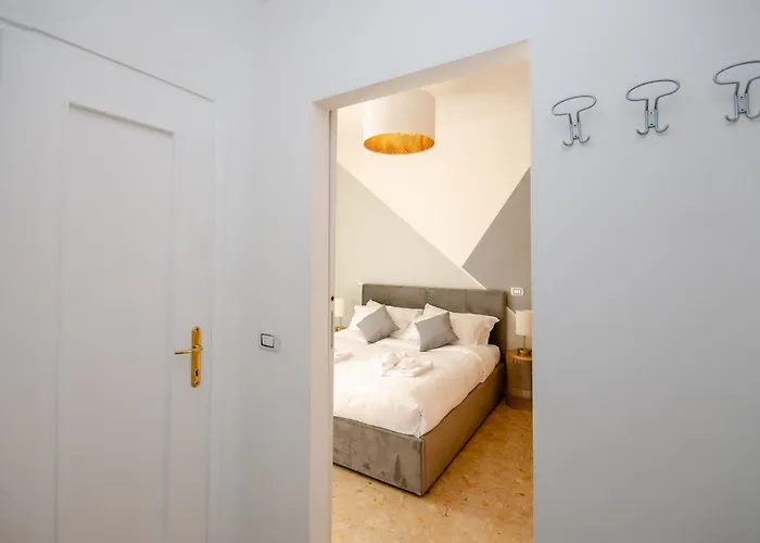 Vivimihome - Zanella House 아파트 *
